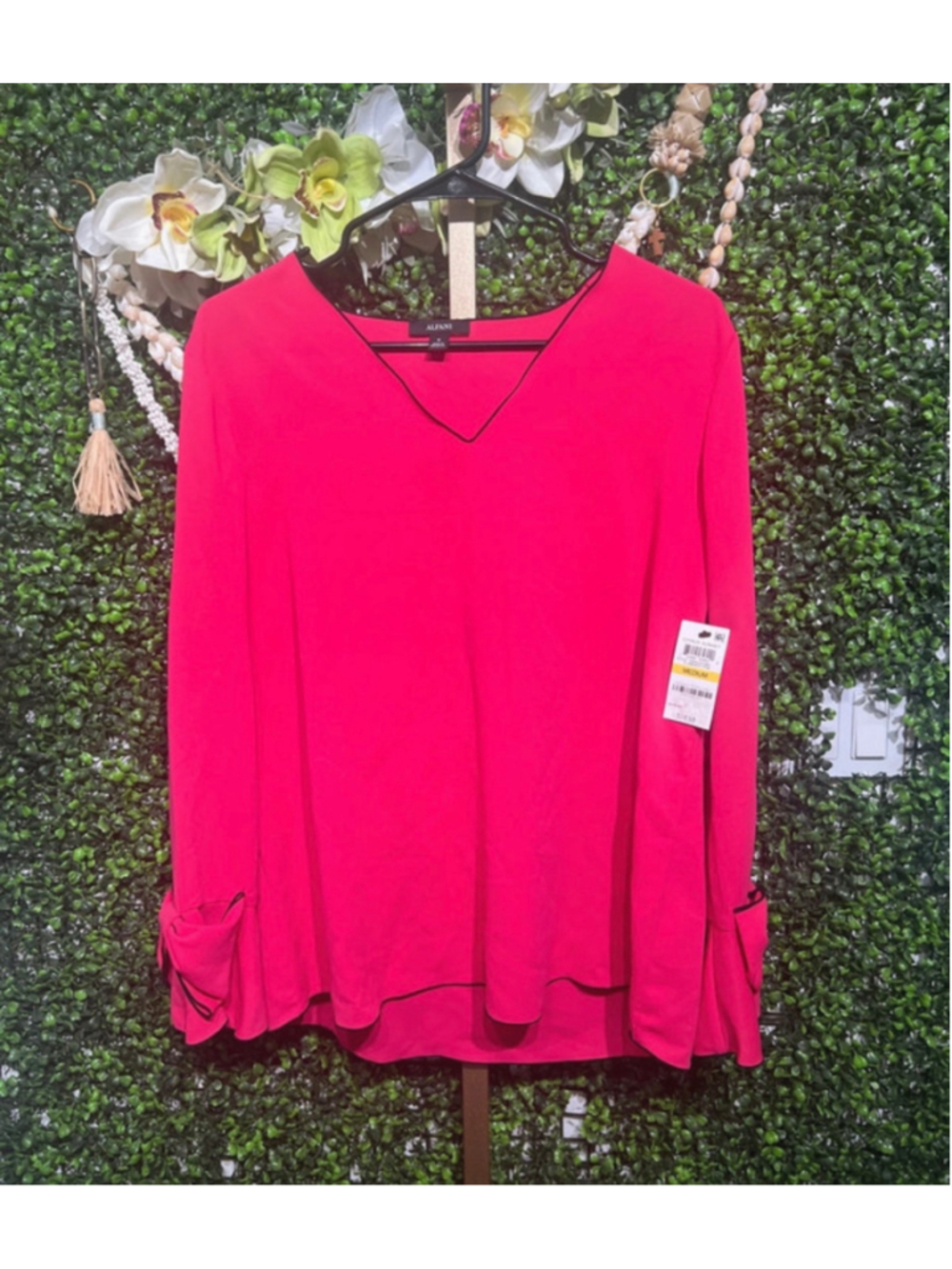 Alfani Bow Cuff V Neck Long Sleeve Pink Black Trim size medium